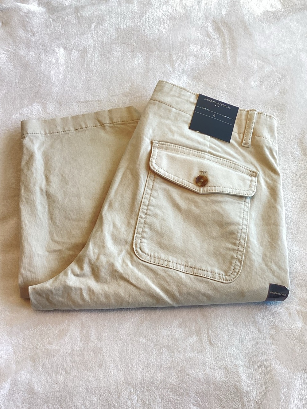 Banana Republic Chino Pant Crop Tapered Leg New Size 6 Light Khaki Cream